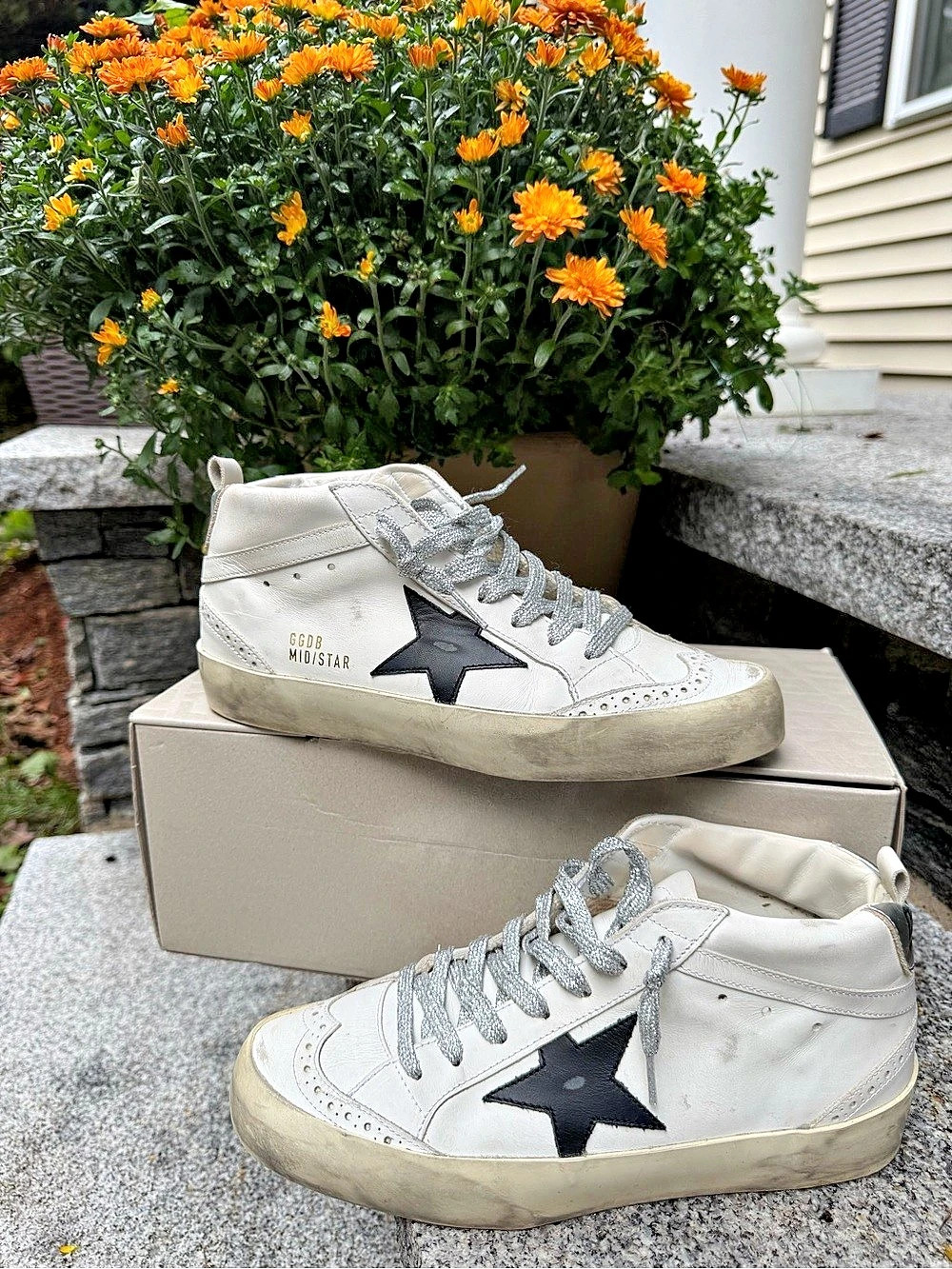 Golden Goose Mid Star G608B Sneakers White & Black EU 38